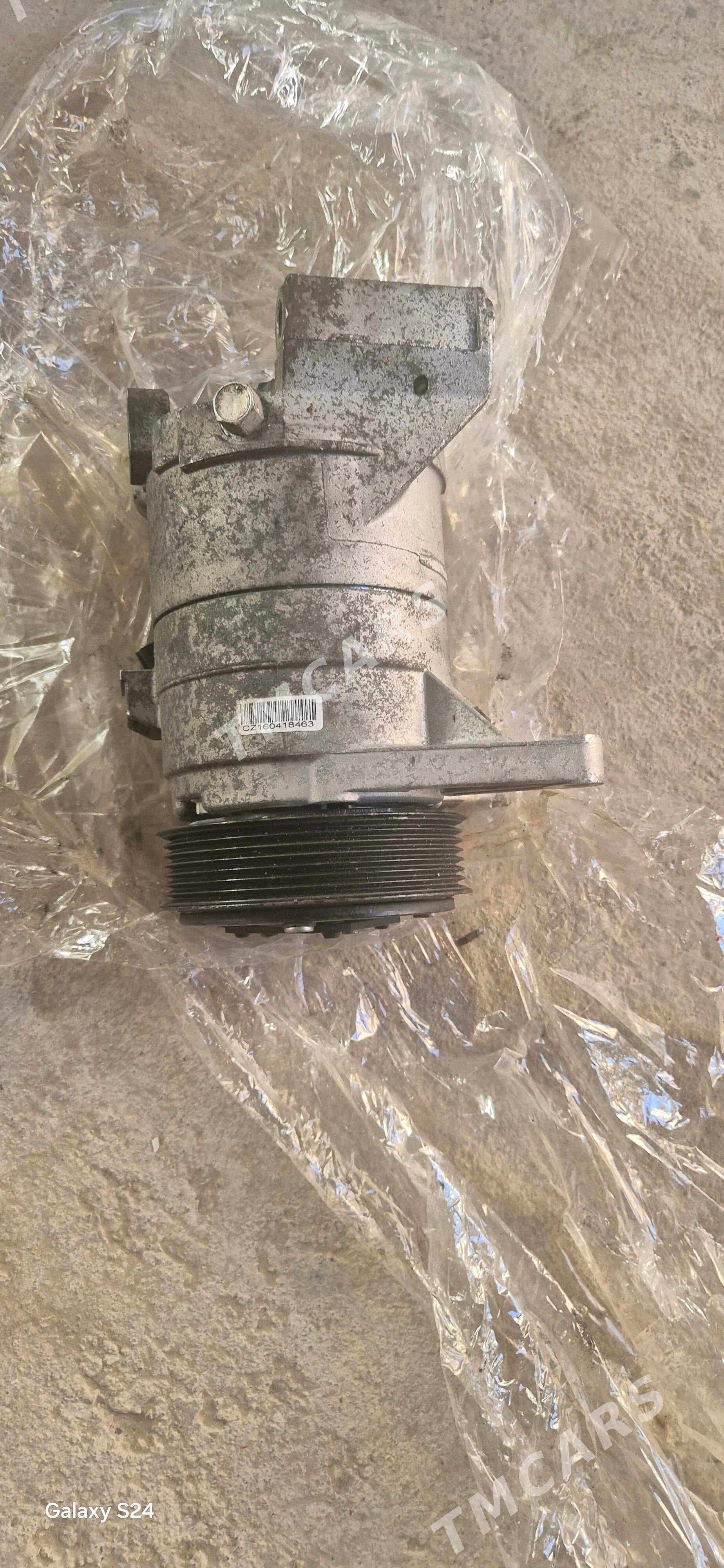 Nissan Patfinder morda angar 1 200 TMT - Aşgabat - img 6