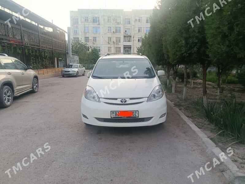 Toyota Sienna 2009 - 230 000 TMT - Daşoguz - img 2