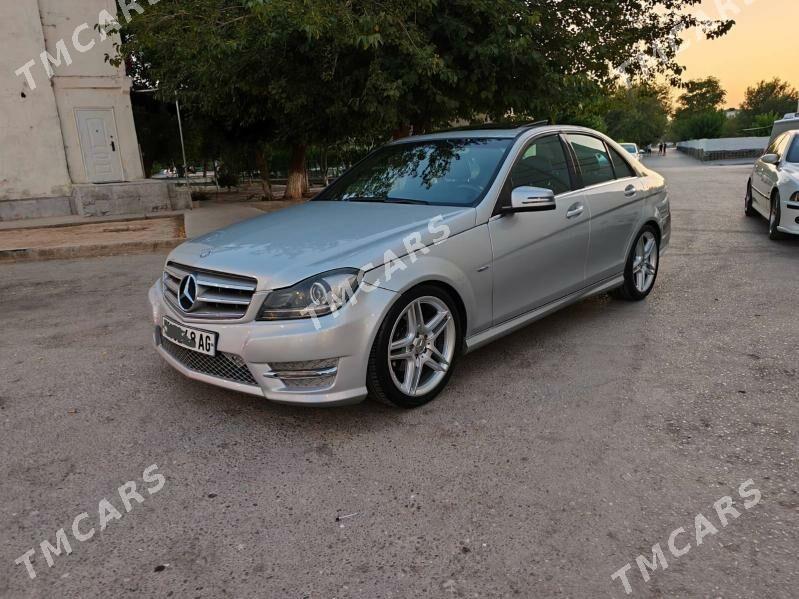 Mercedes-Benz C300 2012 - 205 000 TMT - Aşgabat - img 4