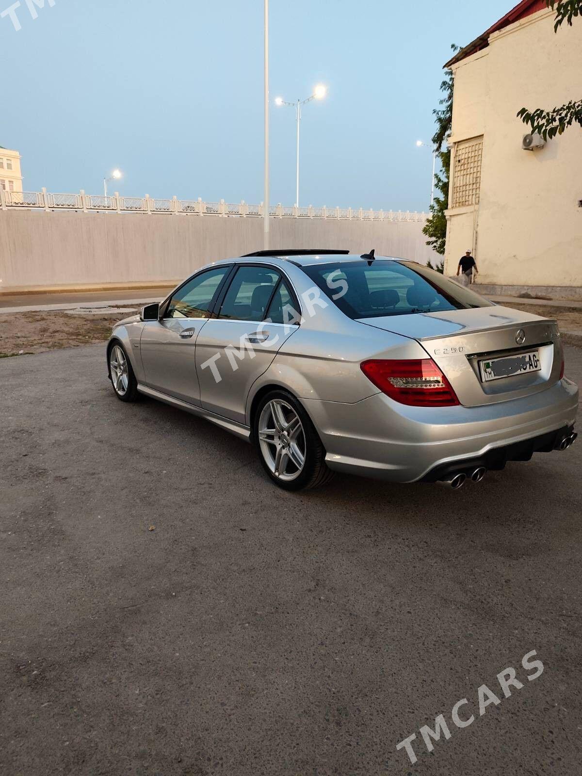 Mercedes-Benz C300 2012 - 205 000 TMT - Aşgabat - img 6