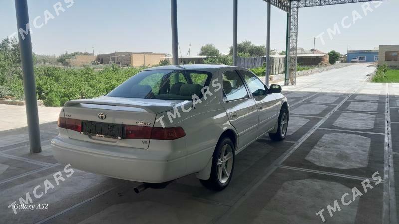 Toyota Camry 2001 - 113 000 TMT - Мургап - img 3