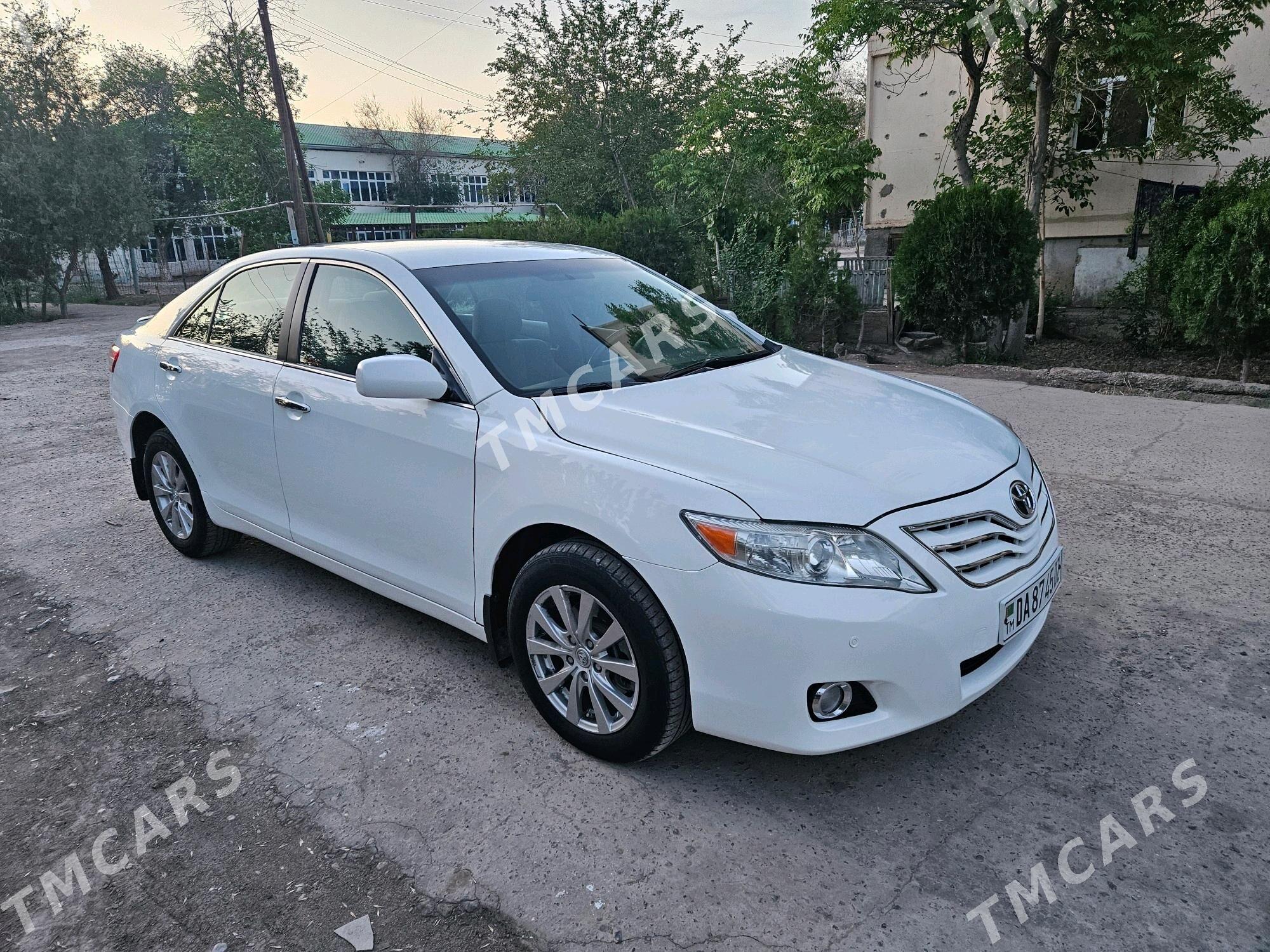 Toyota Camry 2011 - 190 000 TMT - Дашогуз - img 2
