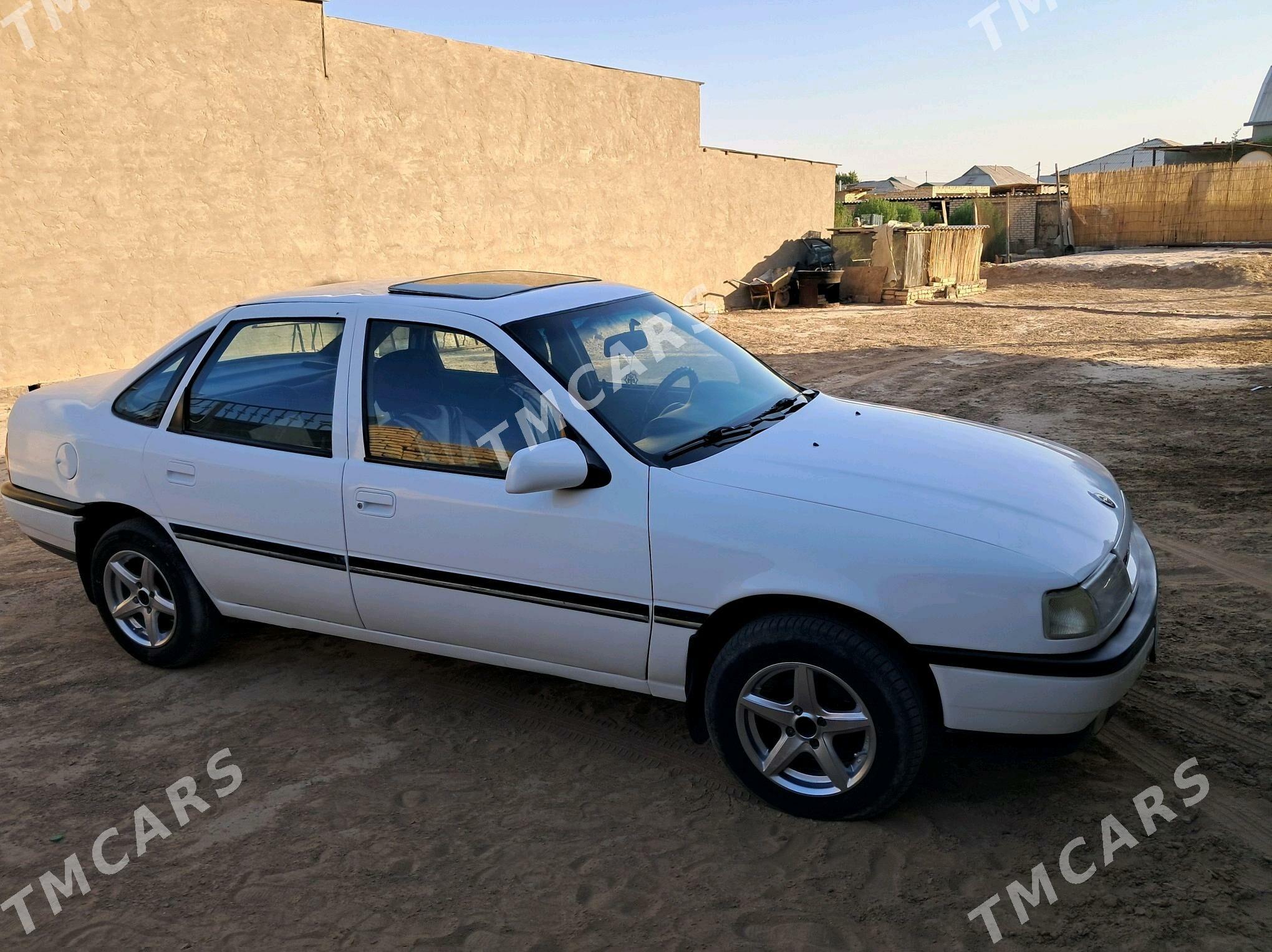 Opel Vectra 1991 - 35 000 TMT - Ёлётен - img 5
