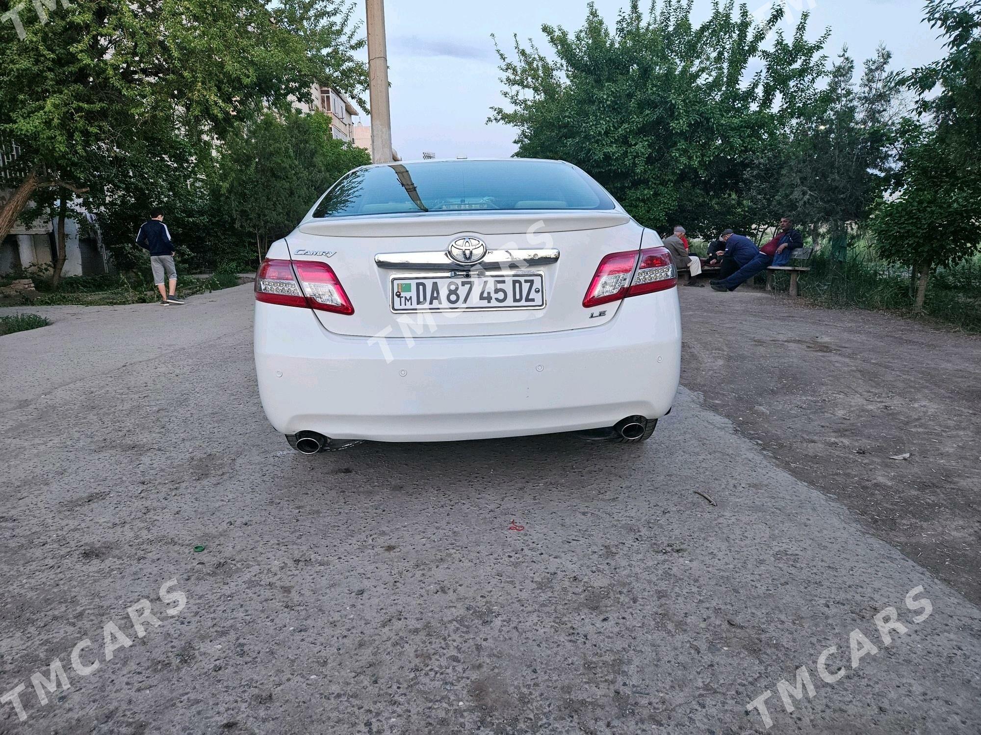 Toyota Camry 2011 - 190 000 TMT - Дашогуз - img 5