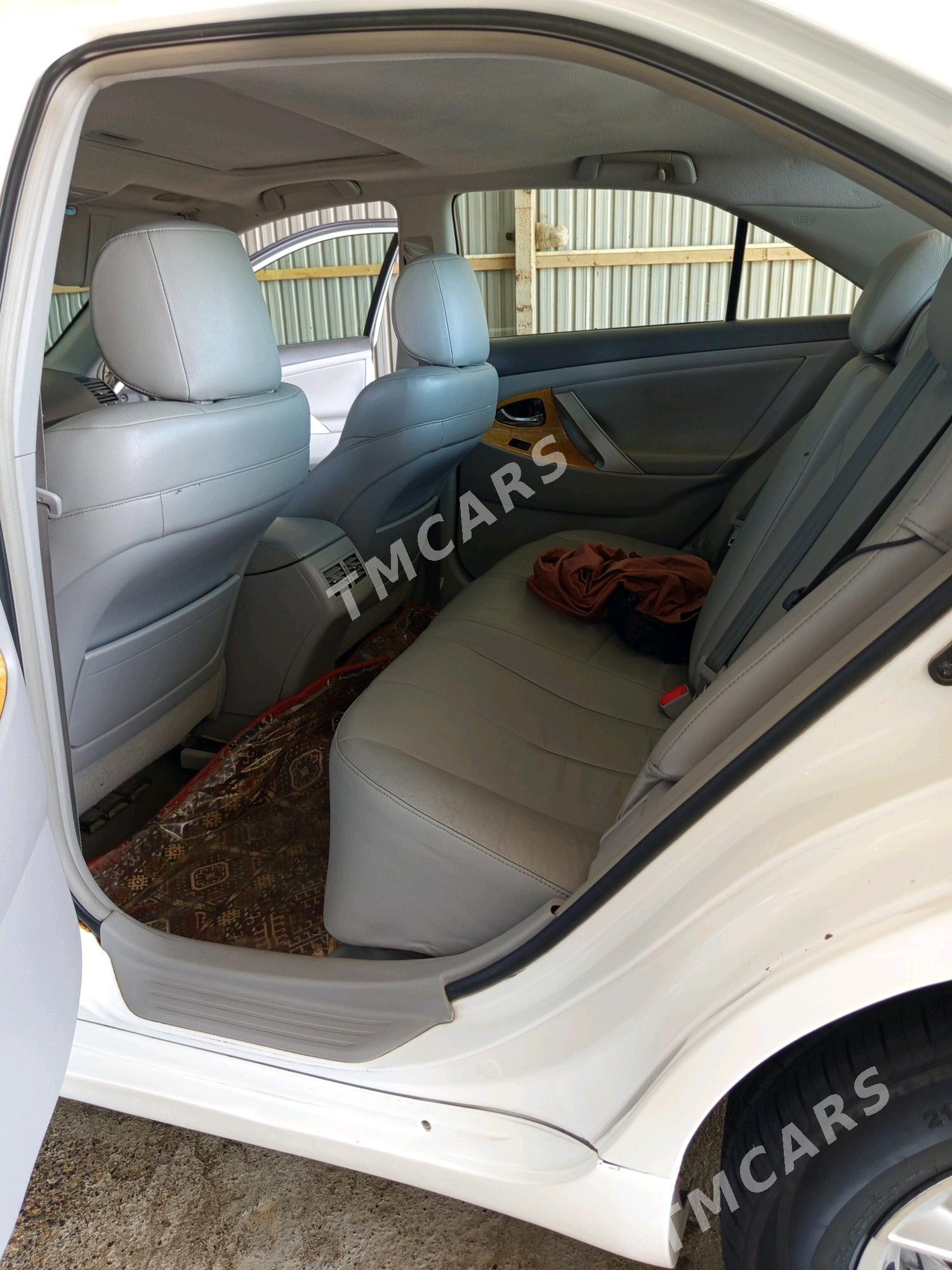 Toyota Camry 2010 - 195 000 TMT - Мургап - img 10