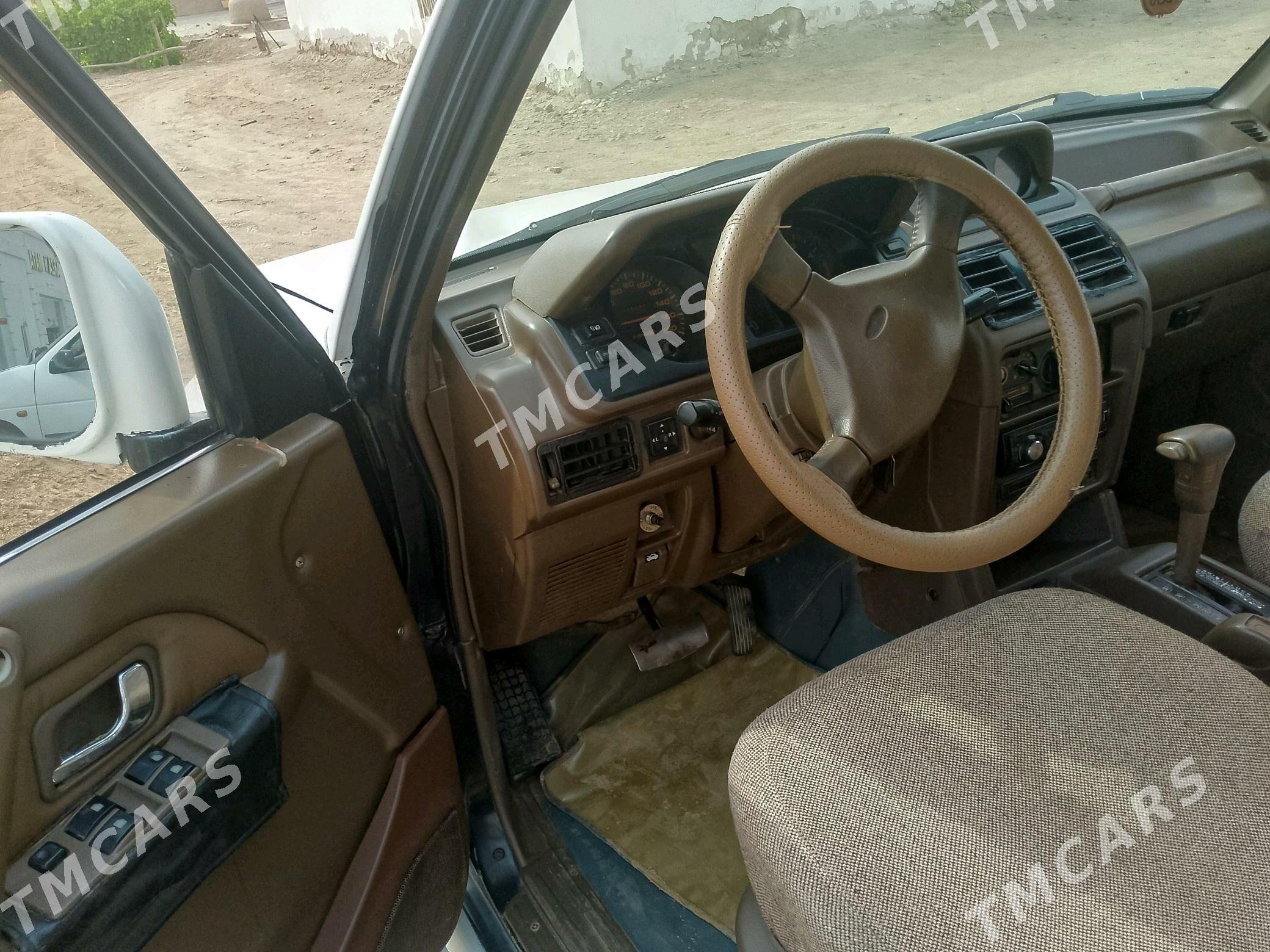 Mitsubishi Montero 1992 - 45 000 TMT - Дашогуз - img 3