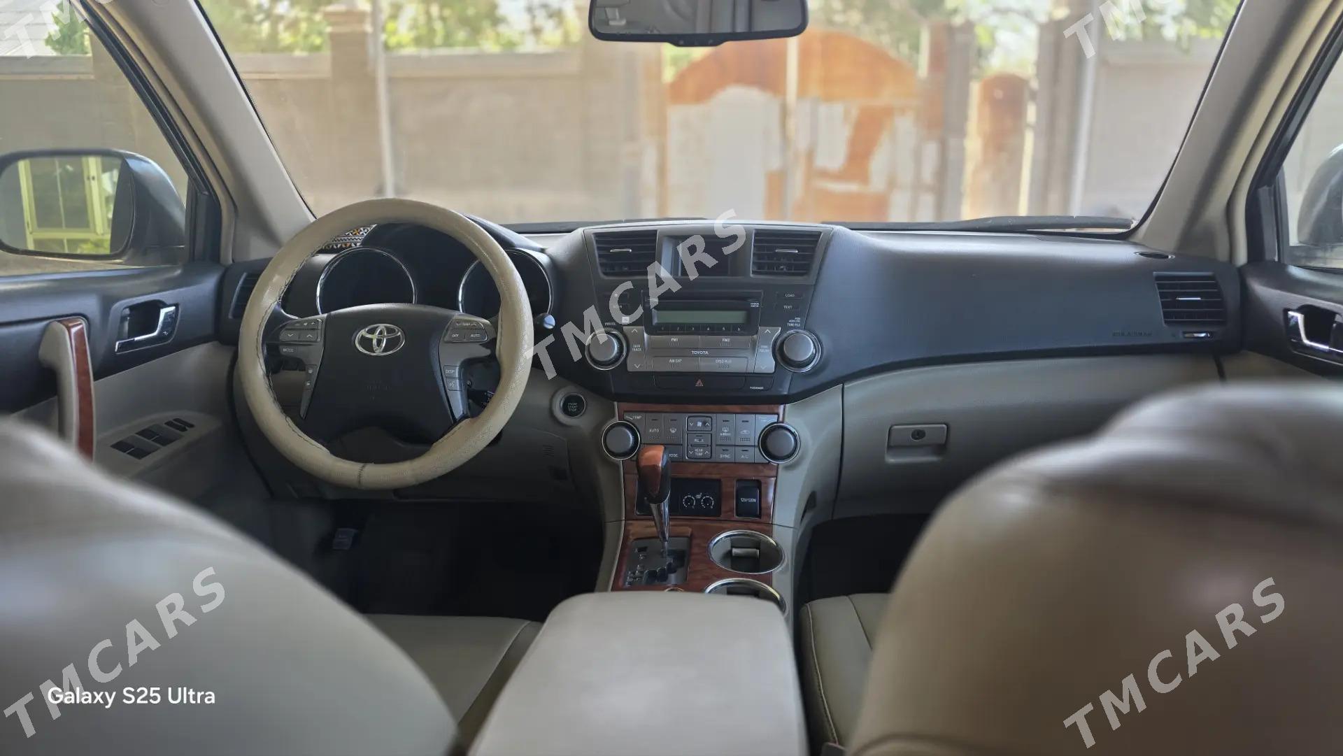 Toyota Highlander 2010 - 280 000 TMT - Mary - img 4