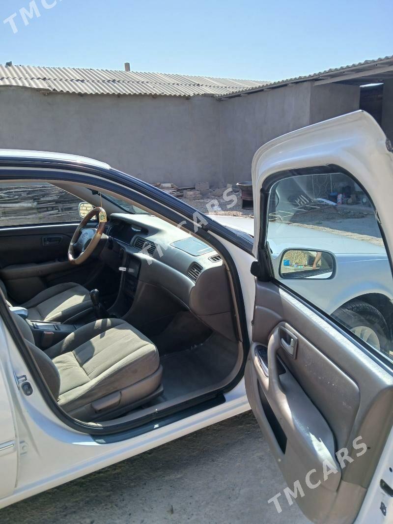 Toyota Camry 2001 - 110 000 TMT - Tejen - img 3
