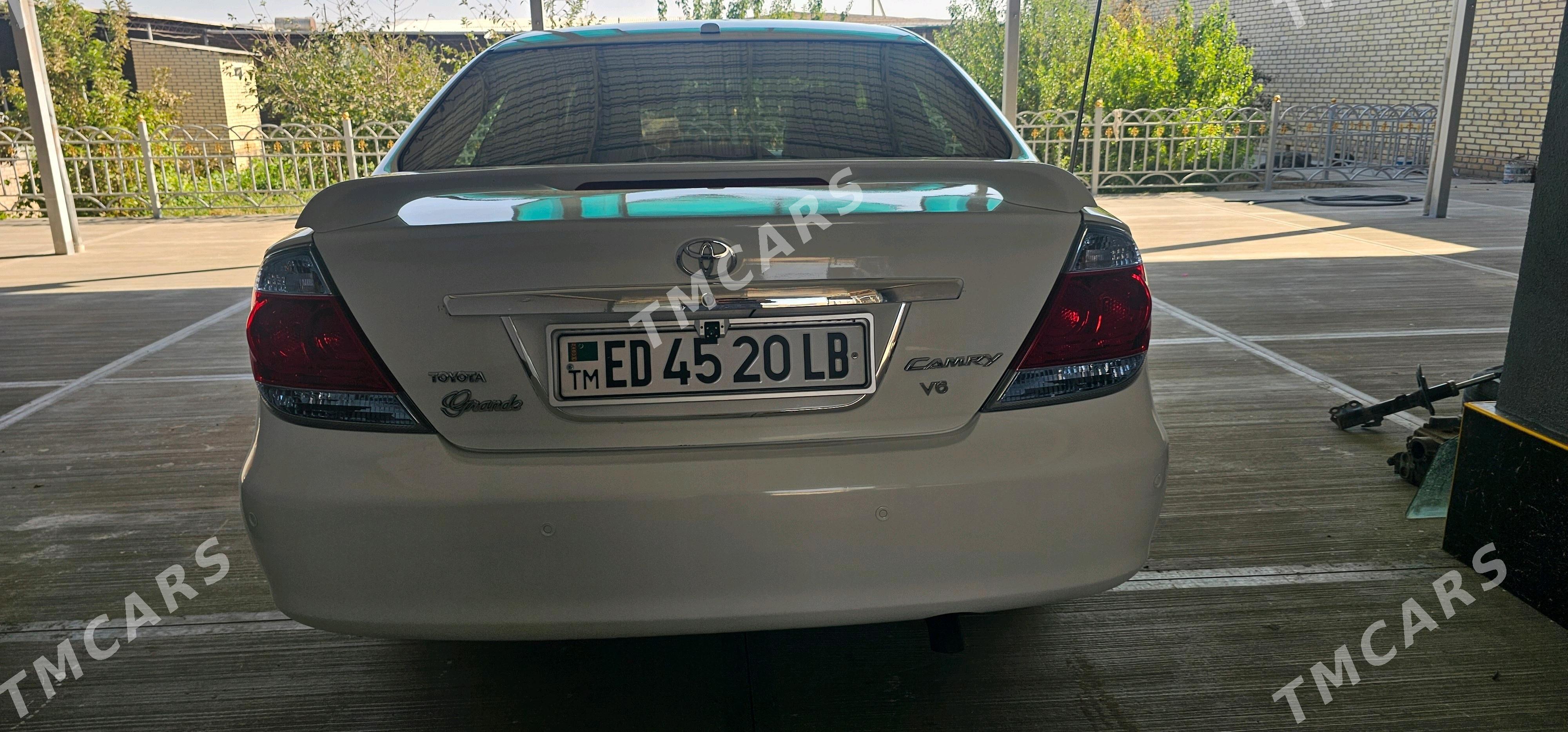 Toyota Camry 2003 - 185 000 TMT - Халач - img 7
