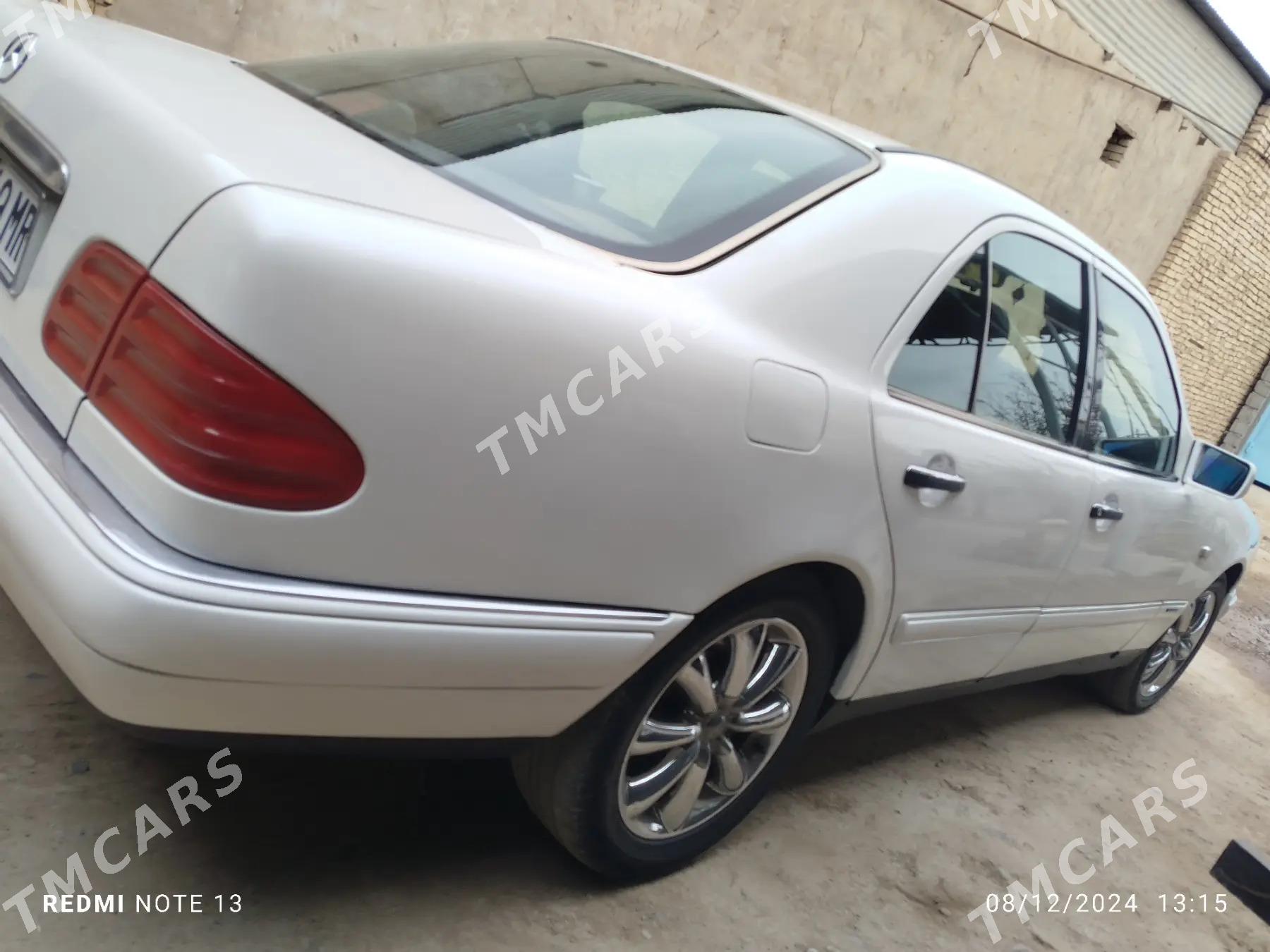 Mercedes-Benz E320 1998 - 64 000 TMT - Mary - img 8