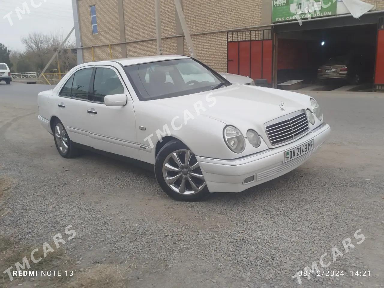 Mercedes-Benz E320 1998 - 64 000 TMT - Mary - img 4