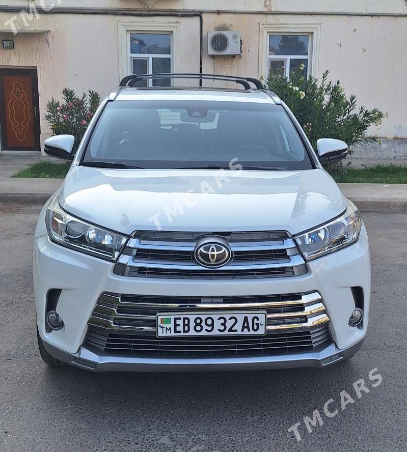 Toyota Highlander 2018 - 485 000 TMT - Ашхабад - img 2