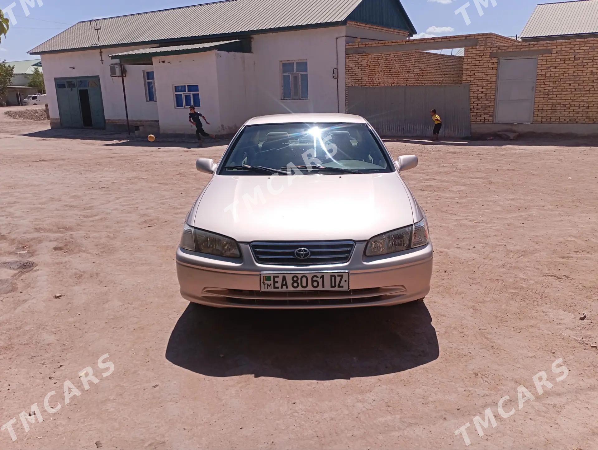 Toyota Camry 2001 - 145 000 TMT - Кёнеургенч - img 3