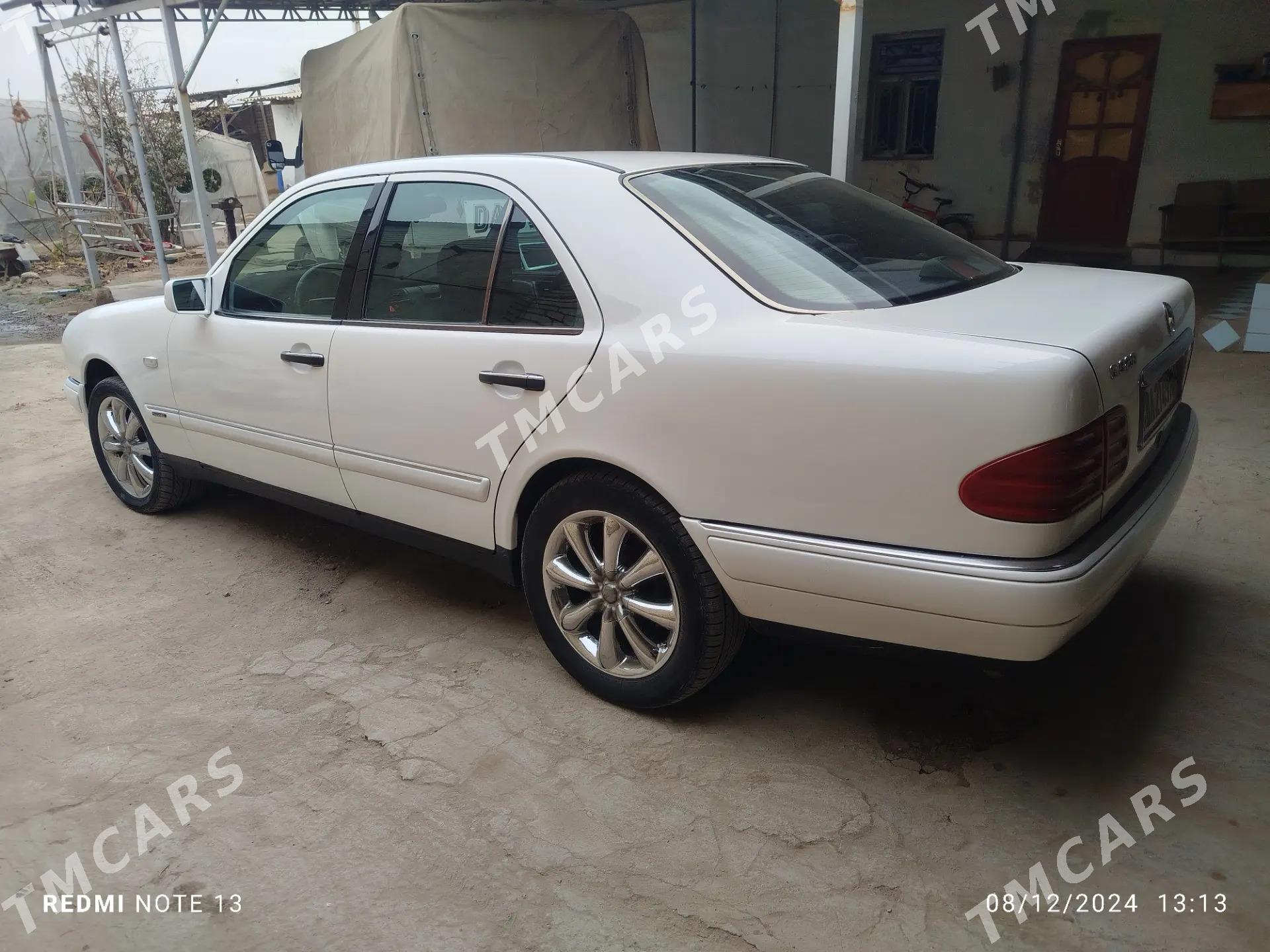 Mercedes-Benz E320 1998 - 64 000 TMT - Mary - img 7