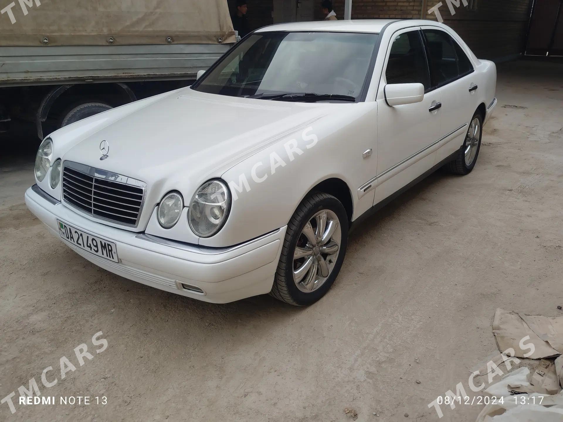 Mercedes-Benz E320 1998 - 64 000 TMT - Mary - img 3