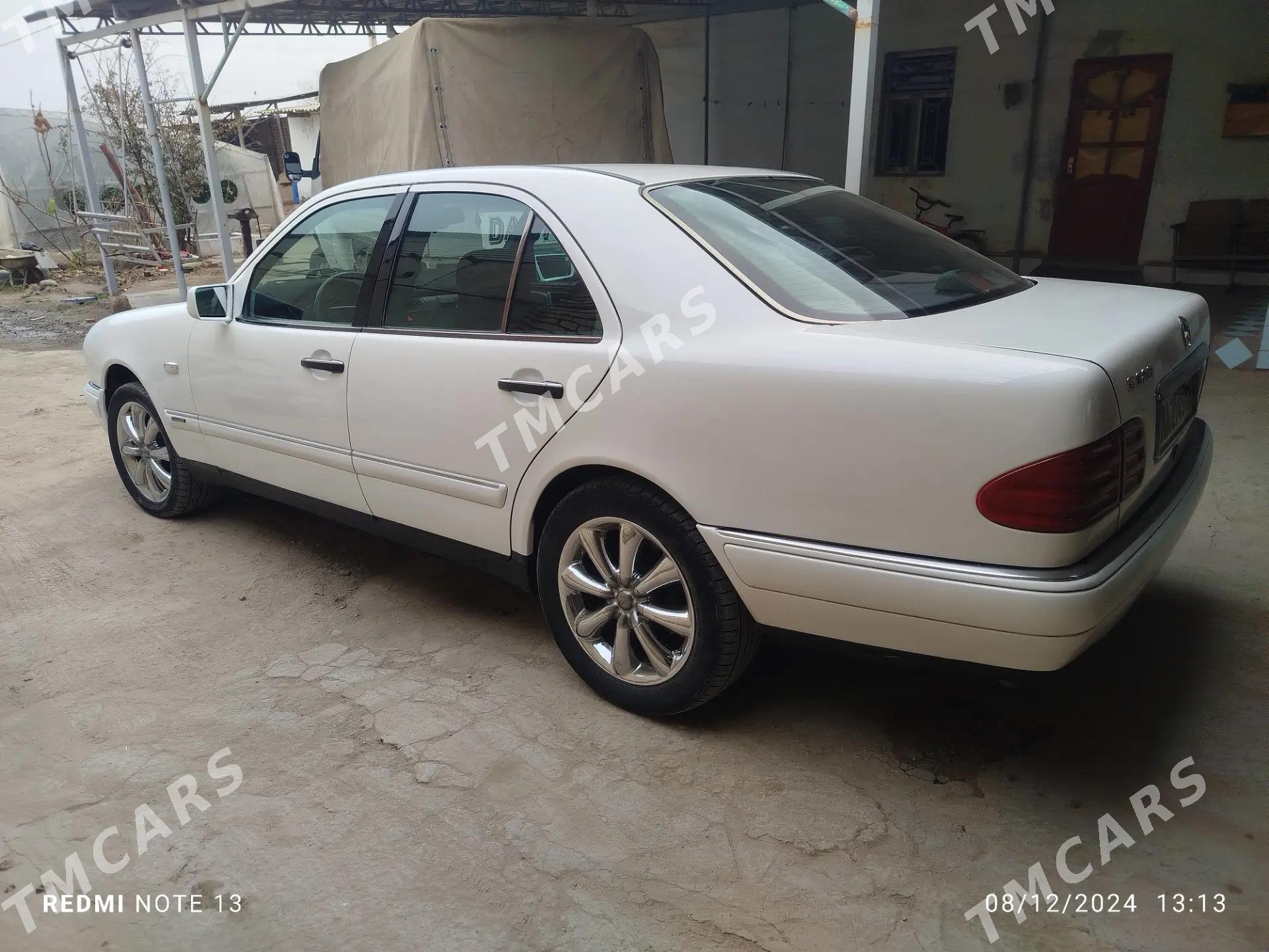Mercedes-Benz E320 1998 - 64 000 TMT - Mary - img 9