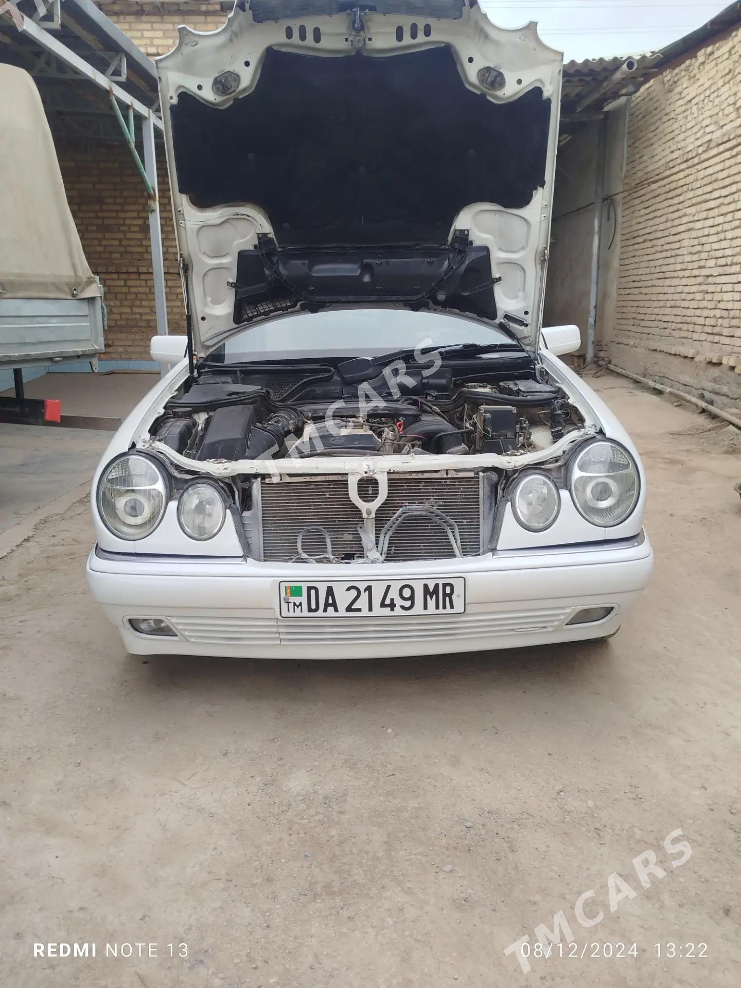 Mercedes-Benz E320 1998 - 64 000 TMT - Mary - img 8