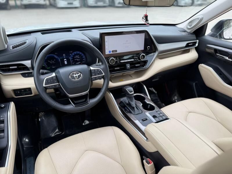 Toyota Highlander 2024 - 820 000 TMT - Ашхабад - img 4
