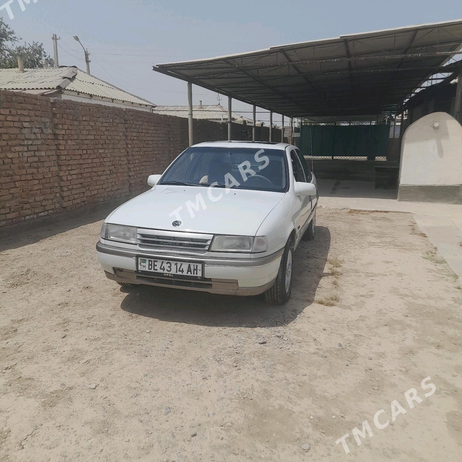 Opel Vectra 1989 - 50 000 TMT - Bäherden - img 1