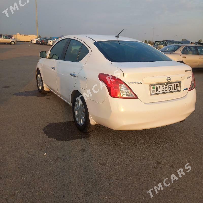 Nissan Versa 2012 - 100 000 TMT - Türkmenabat - img 2