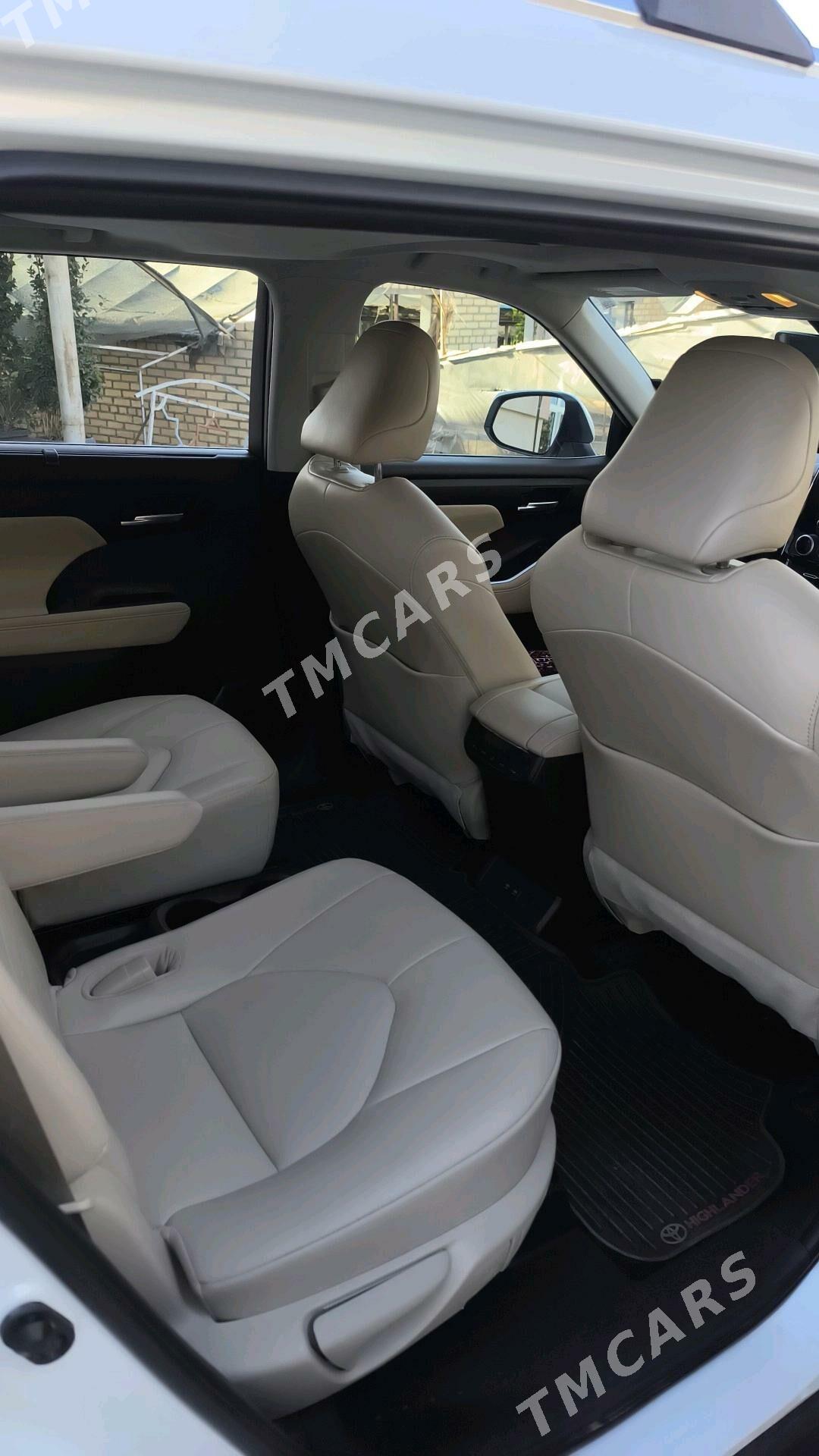 Toyota Highlander 2021 - 540 000 TMT - Мары - img 2