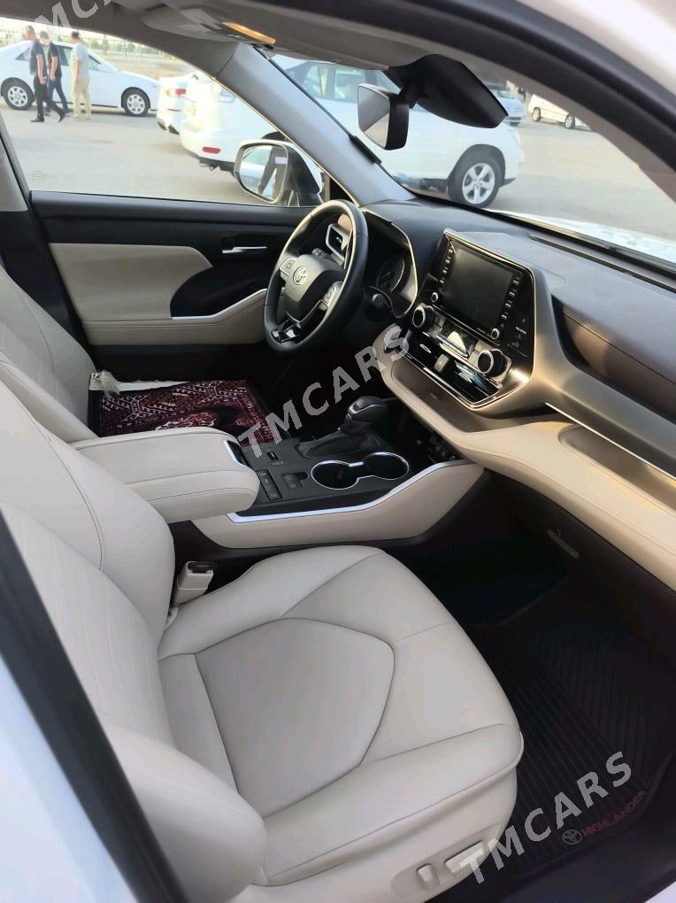 Toyota Highlander 2021 - 540 000 TMT - Мары - img 4