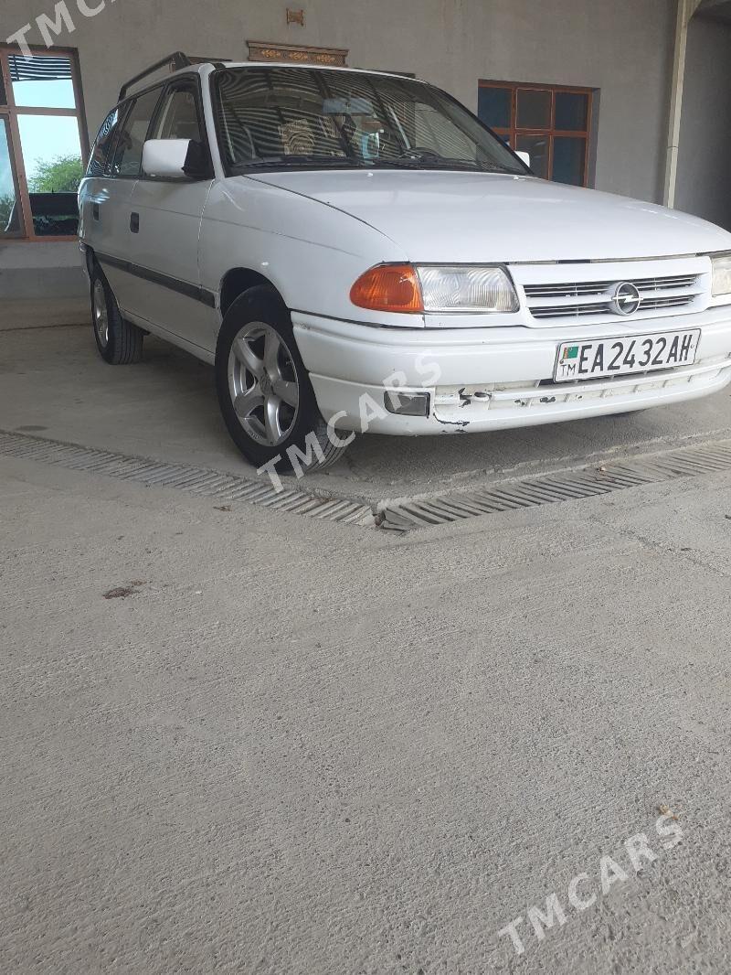 Opel Astra 1992 - 40 000 TMT - Бахарден - img 2