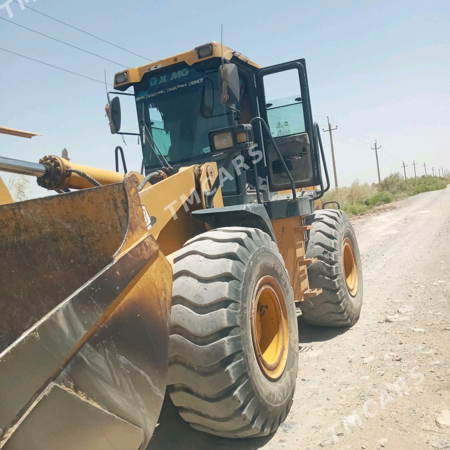 XCMG 500 2014 - 500 000 TMT - Туркменабат - img 4