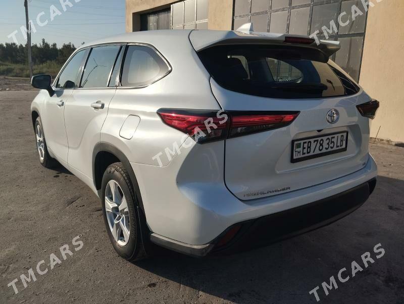 Toyota Highlander 2022 - 600 000 TMT - Dänew - img 6