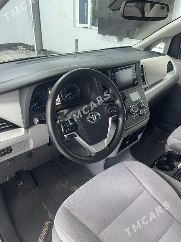 Toyota Sienna 2020 - 400 000 TMT - Туркменабат - img 3