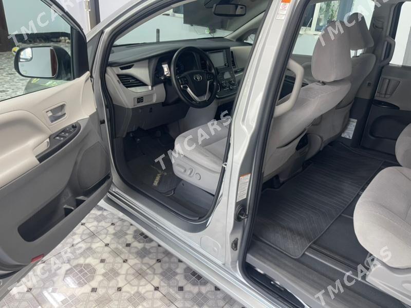 Toyota Sienna 2020 - 400 000 TMT - Туркменабат - img 8