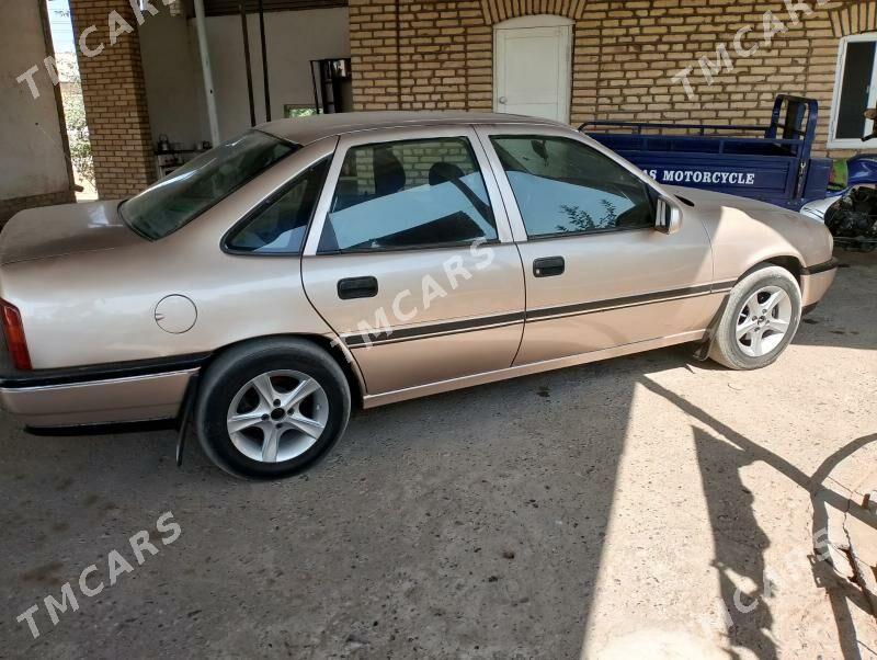Opel Vectra 1992 - 26 000 TMT - Шатлык - img 4
