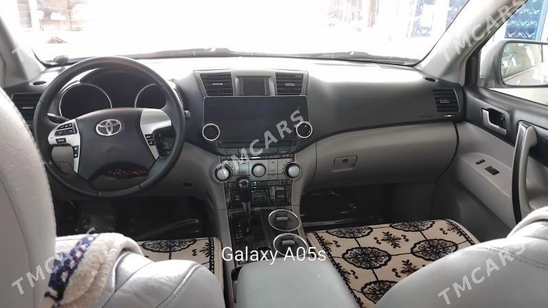 Toyota Highlander 2011 - 330 000 TMT - Ашхабад - img 5