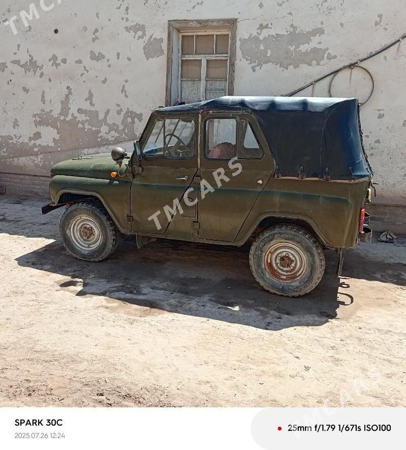 UAZ 469 1980 - 30 000 TMT - Шабатский этрап - img 4