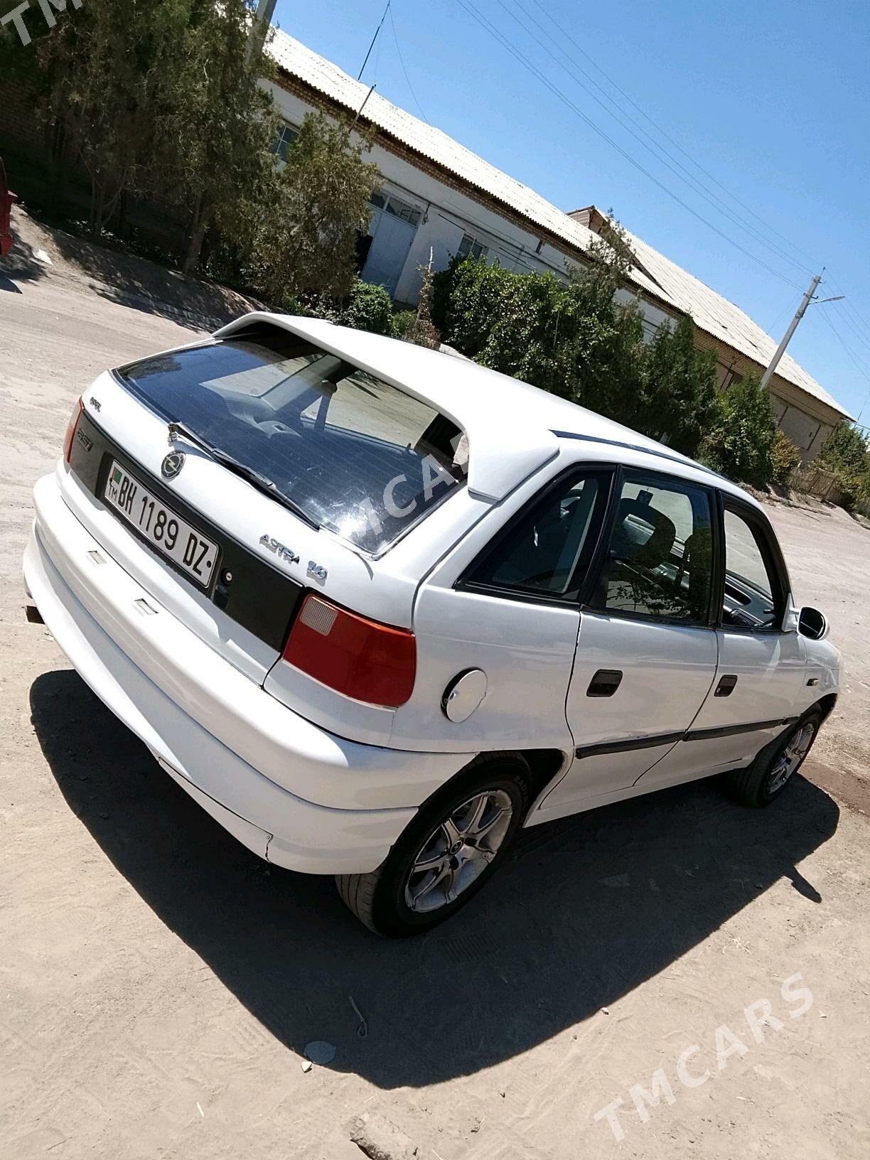 Opel Astra 1993 - 30 000 TMT - Daşoguz - img 3