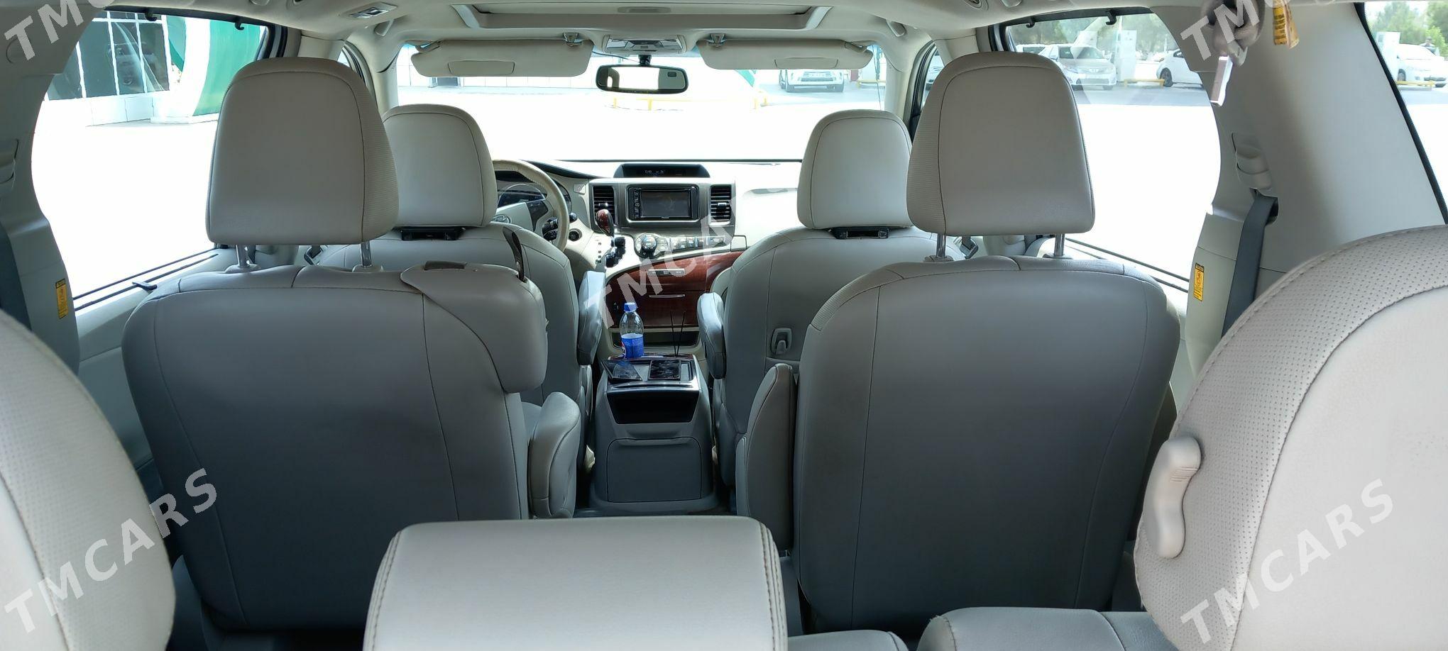 Toyota Sienna 2012 - 295 000 TMT - Ашхабад - img 4