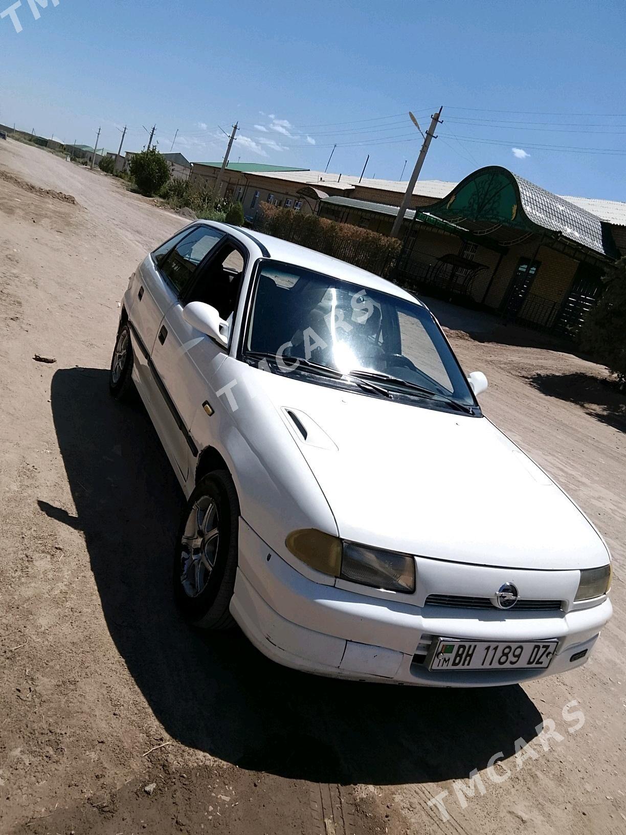 Opel Astra 1993 - 30 000 TMT - Daşoguz - img 4