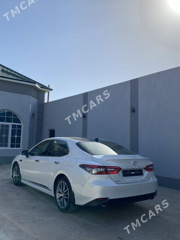 Toyota Camry 2021 - 624 000 TMT - Ашхабад - img 8