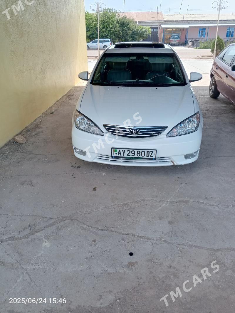 Toyota Camry 2005 - 165 000 TMT - Дашогуз - img 4