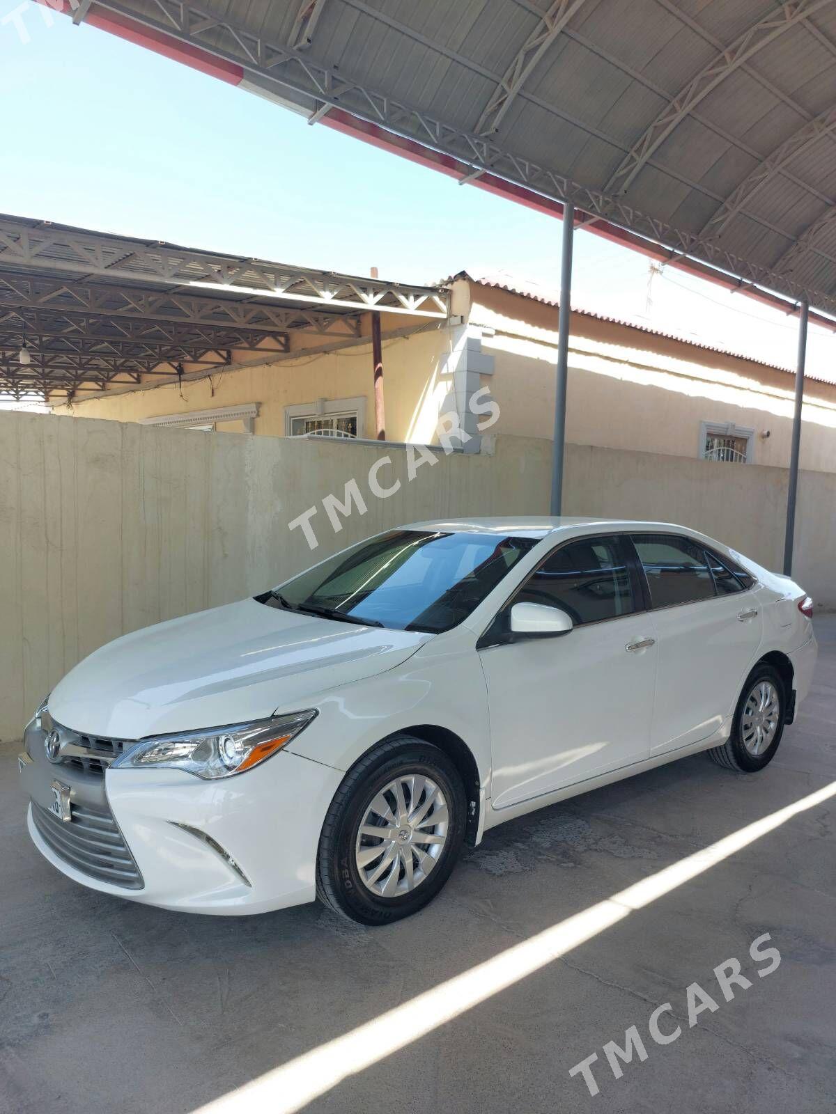 Toyota Camry 2016 - 212 000 TMT - Бузмеин - img 3