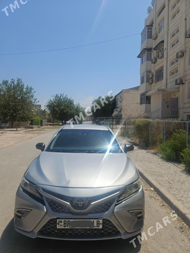 Toyota Camry 2018 - 285 000 TMT - Туркменабат - img 8