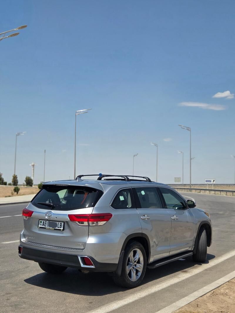 Toyota Highlander 2017 - 440 000 TMT - Туркменабат - img 7