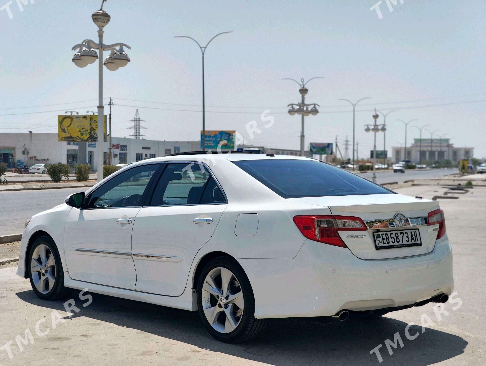 Toyota Camry 2014 - 230 000 TMT - Теджен - img 3