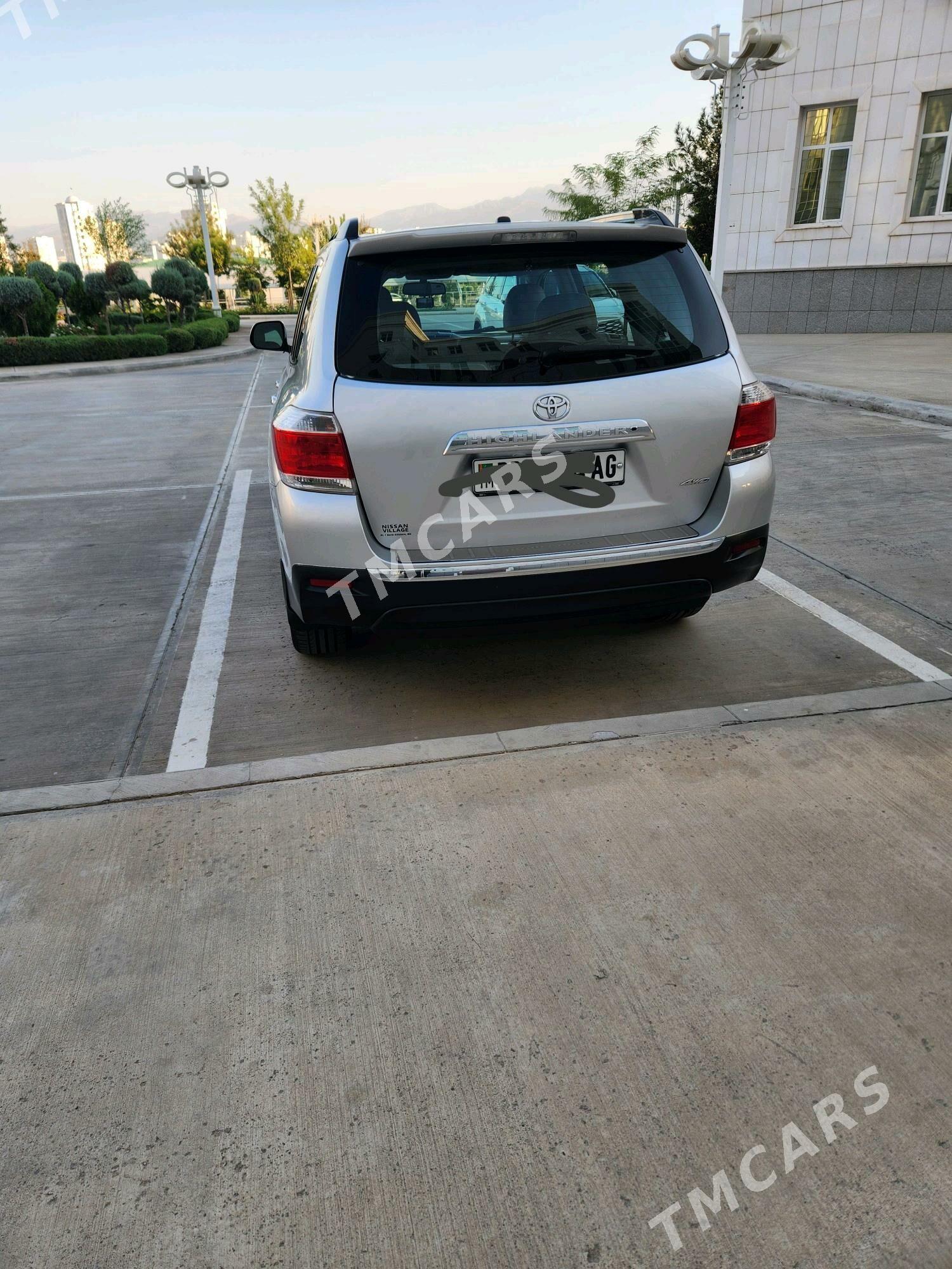 Toyota Highlander 2011 - 390 000 TMT - Ашхабад - img 2