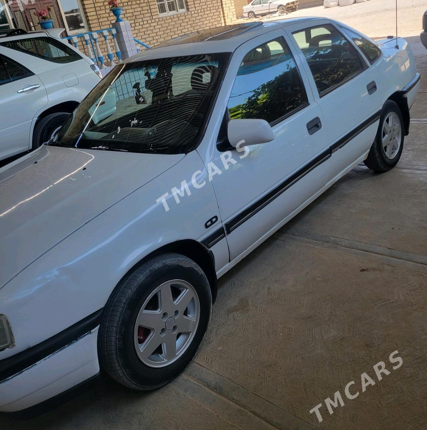 Opel Vectra 1990 - 30 000 TMT - Murgap - img 5