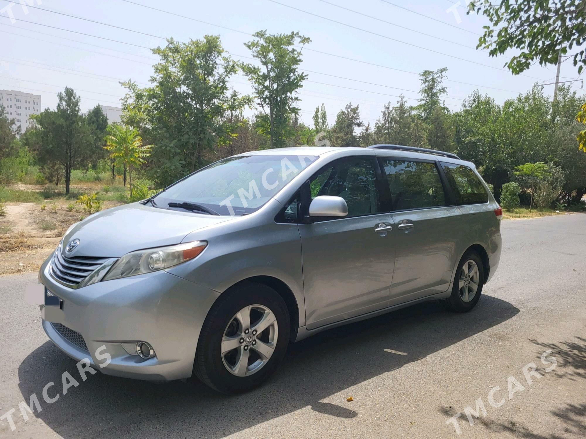 Toyota Sienna 2011 - 280 000 TMT - Ашхабад - img 5