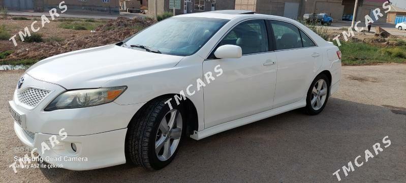 Toyota Camry 2011 - 200 000 TMT - Arkadag - img 3