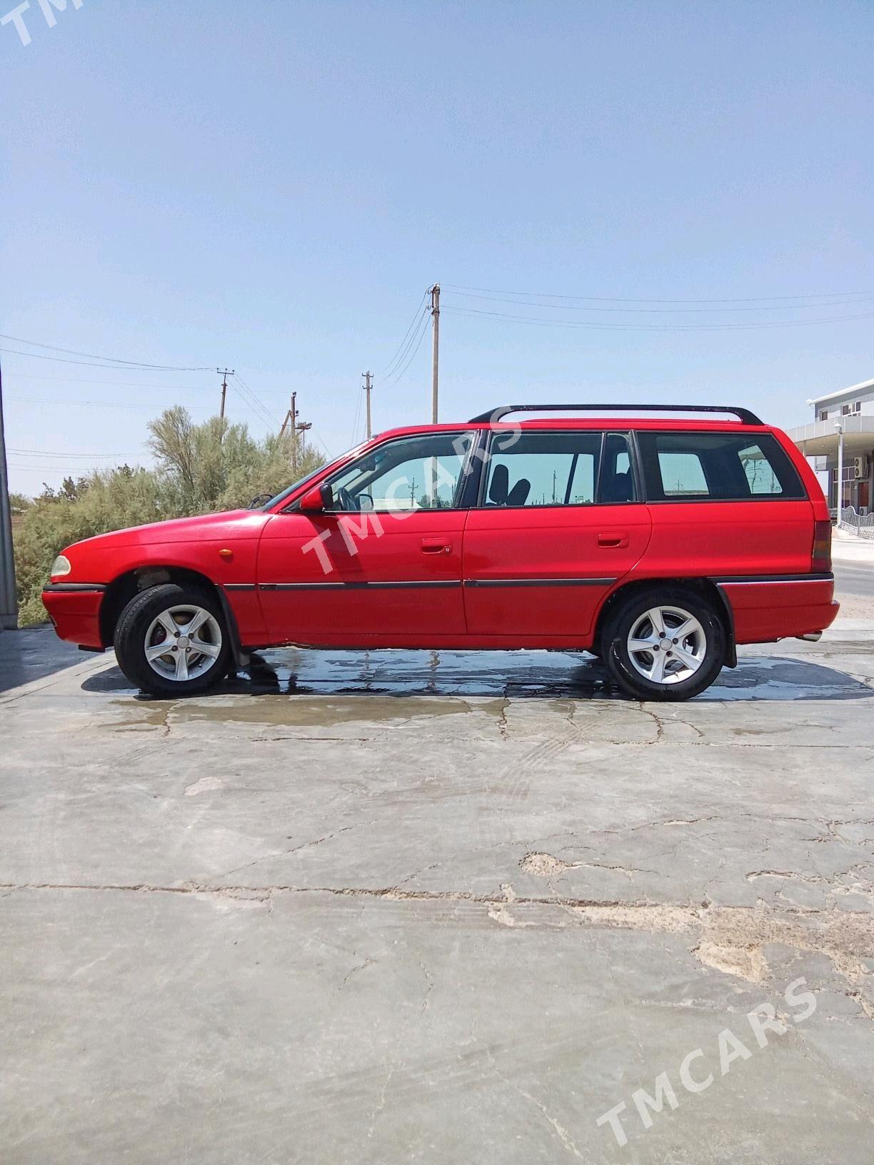 Opel Astra 1995 - 48 000 TMT - Ёлётен - img 5