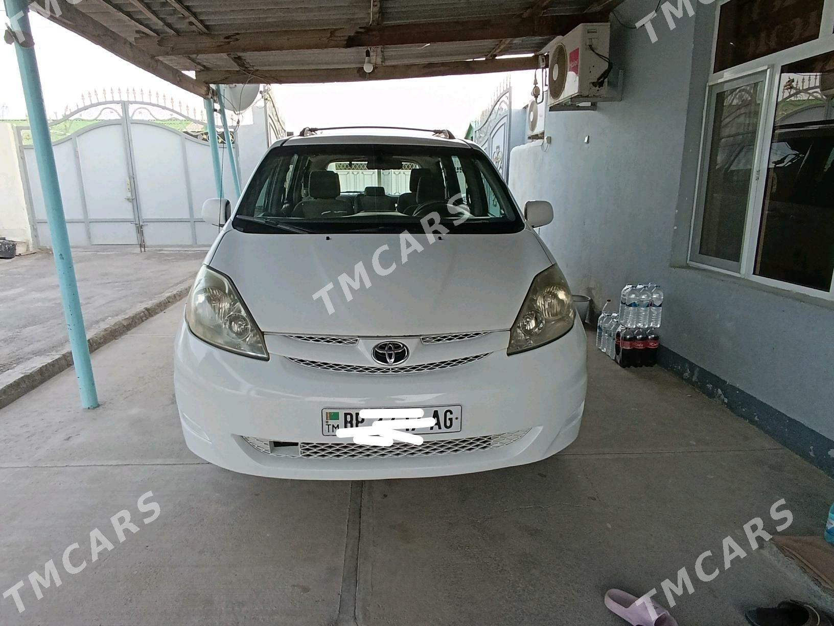 Toyota Sienna 2008 - 210 000 TMT - Ашхабад - img 3
