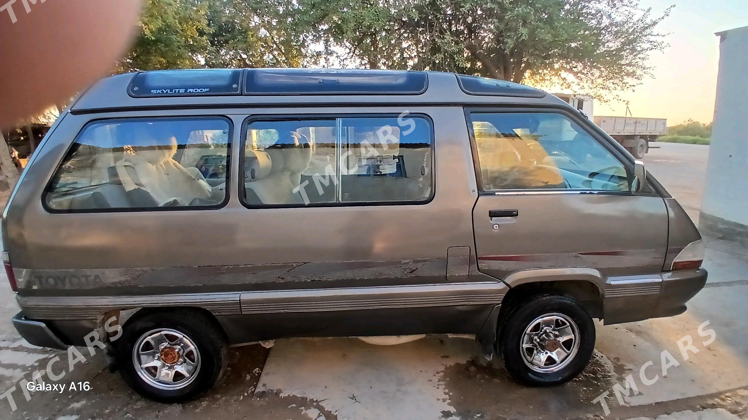 Toyota Town Ace 1989 - 19 000 TMT - Oguz han - img 4
